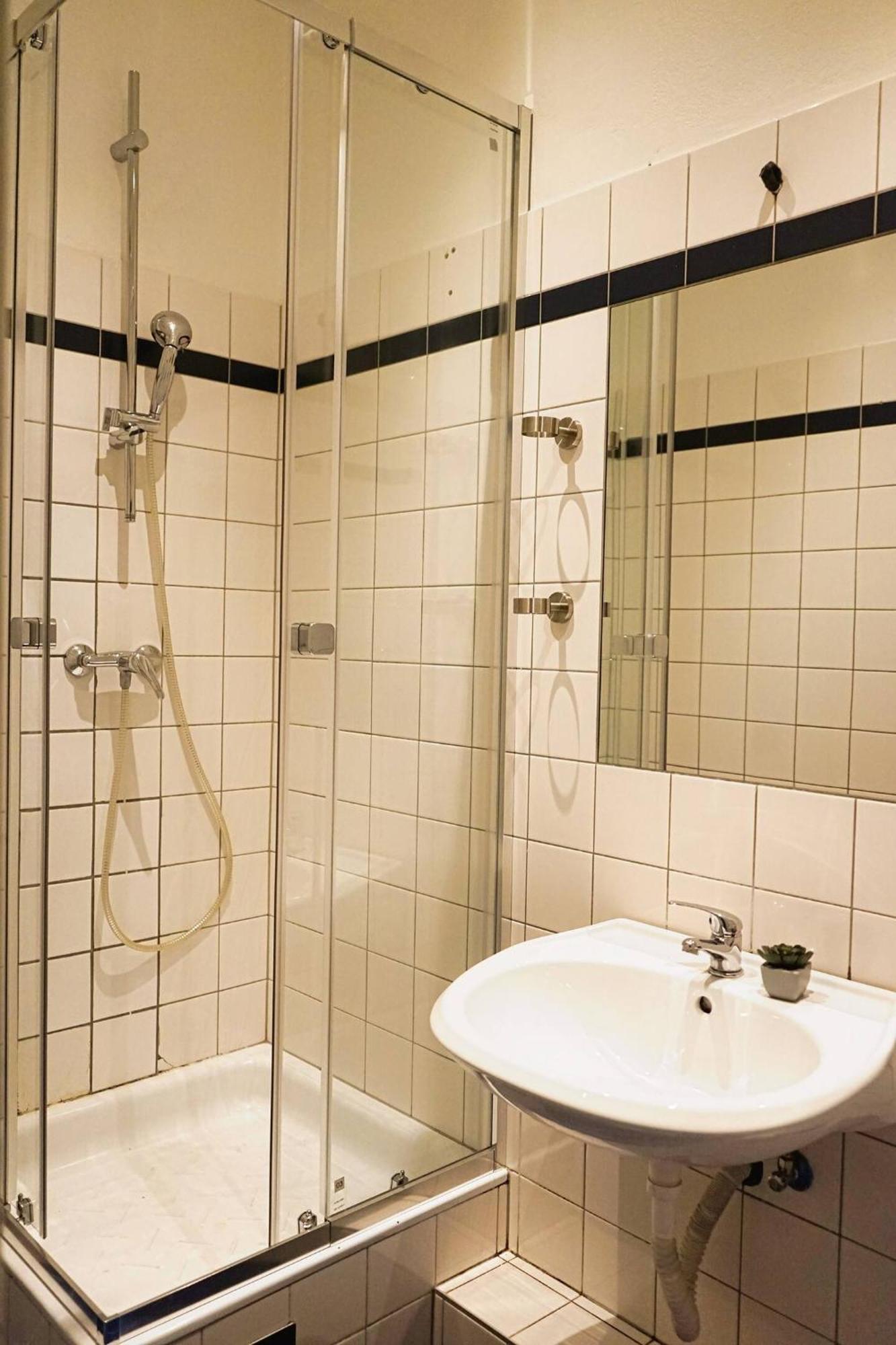 City Nook Apartments Near Hauptbahnhof Вена Экстерьер фото